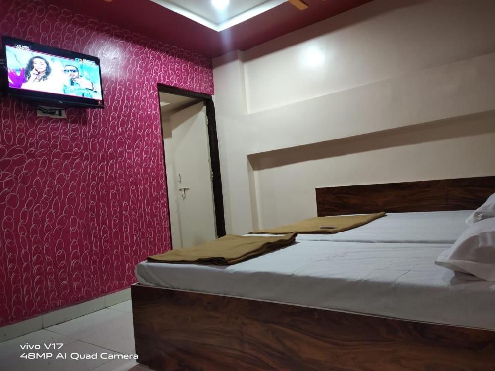 Sai Ganesh Guest House Shirdi Ngoại thất bức ảnh